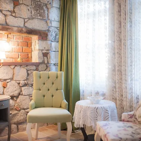 Otello 2* アラカティ